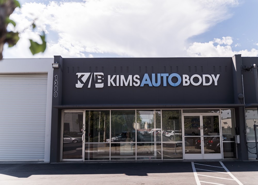 KIMS AUTO BODY