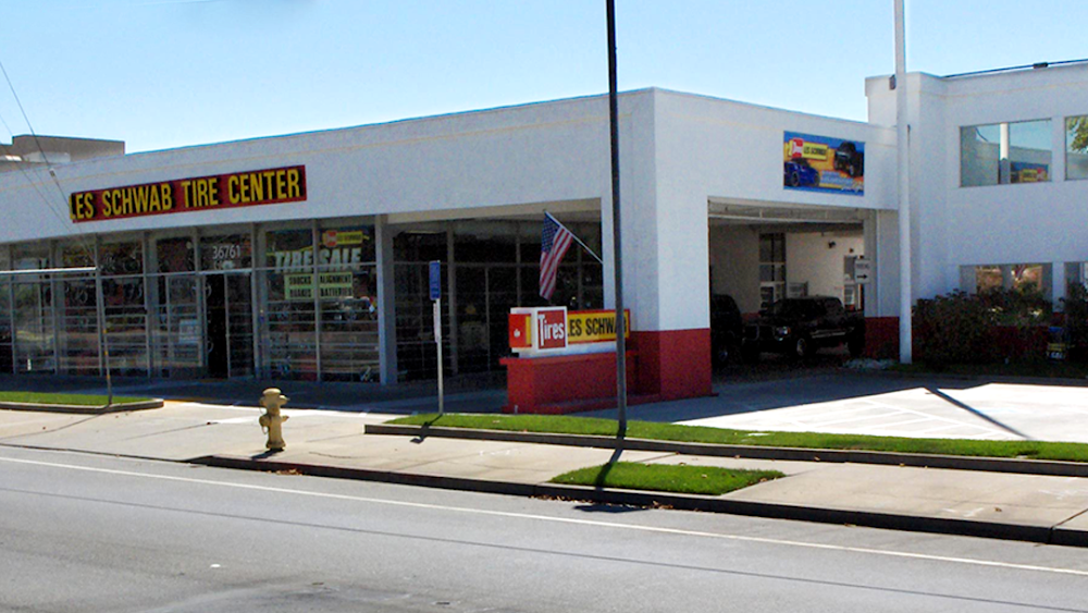 Les Schwab Tire Center